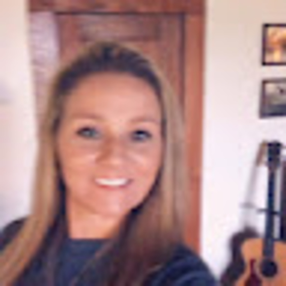 Meet your Posher, Cynthia